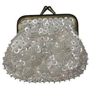 Vintage Beaded Small Coin Purse Gold Clasp Closure Ivory Off White Cocktail